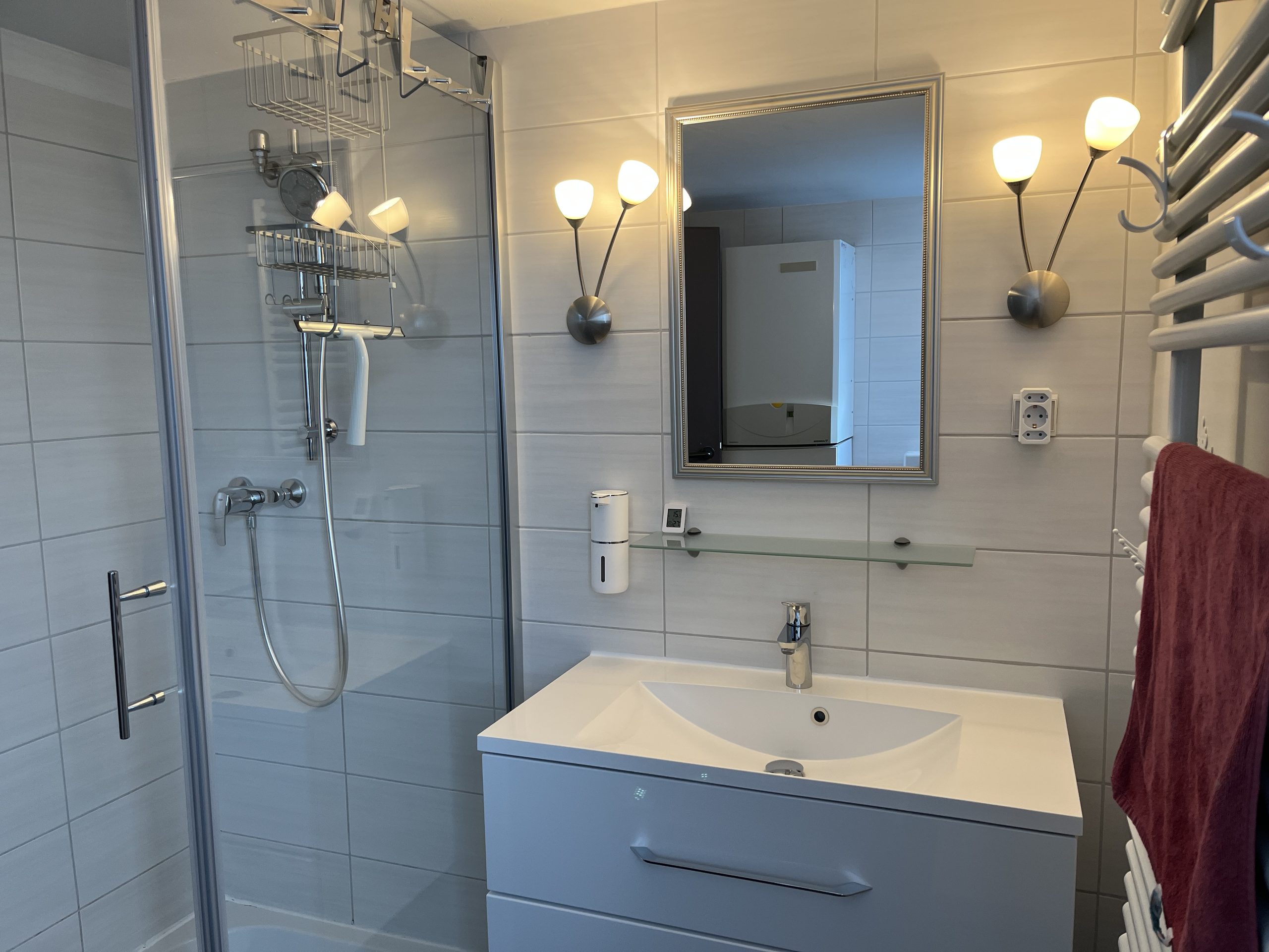Modernes Badezimmer mit Komfort-Ausstattung im Schwarzwald